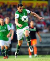 FUSSBALL, Bundesliga, SV Werder Bremen: ALMEIDA Einzelaktion