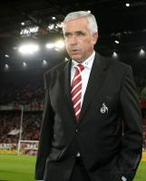 Fussball 2. Bundesliga: Koeln, LATOUR