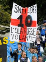 FUSSBALL SERIE A: Inter Fans mit Plakaten