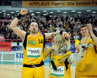 Basketball  1. Bundesliga  Walter Tigers Tuebingen - Brose Baskets Bamberg