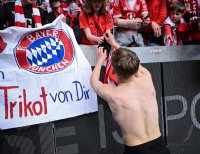 Fussball 1. Bundesliga  Saison  2025/2026  28. Spieltag SC Freiburg - FC Bayern Muenchen