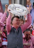 Fussball 1. Bundesliga :  JUBEL  Trainer Louis van Gaal  (FC Bayern Muenchen)