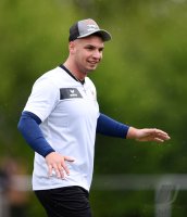 Fussball / Promi-Benefizfussballspiel in Tuebingen