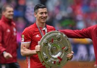 Fussball 1. Bundesliga Saison 15/16: Der FC Bayern feiert seine 26. Deutsche Meisterschaft