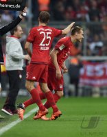 Fussball 1. Bundesliga Saison 15/16: FC Bayern Muenchen - VfB Stuttgart