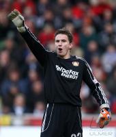 Fussball 1. Bundesliga: Leverkusen, FERNANDEZ