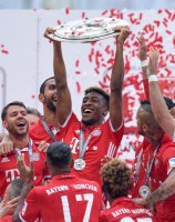 Fussball 1. Bundesliga Saison 15/16: Der FC Bayern feiert seine 26. Deutsche Meisterschaft