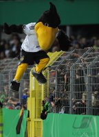 Fussball International  U 20 Laenderspiel:  DFB Maskottchen Paule