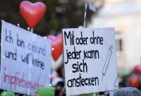 Kundgebung im Tuebinger Anlagenpark: 1200 Menschen demonstrierten gegen die einrichtungsbezogene Impfpflicht