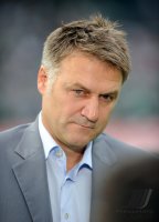 Fussball 1. Bundesliga, Saison 2011/2012: BEIERSDORFER