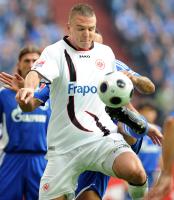FUSSBALL 1. BUNDESLIGA: Frankfurt, MEIER Einzelaktion