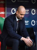 Fussball 1. Bundesliga Saison 14/15: Trainer Pep Guardiola (FC Bayern Muenchen)