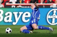 Fussball 1. Bundesliga: Schalke, ERNST Einzelaktion