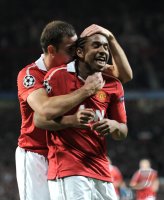 Fussball CHL  Saison 2010/2011: JUBEL Darron Gibson , Anderson (v. li., Manchester United FC)