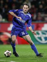 Fussball 1. Bundesliga: Berlin, SIMUNIC Einzelaktion am Ball