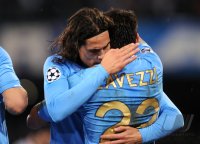 Fussball Champions League  Saison 2011/2012:  Ezequiel Lavezzi (re.) mit Edinson Cavani (Neapel)