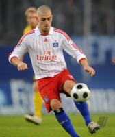 FUSSBALL 1. BUNDESLIGA: Hamburg, PETRIC Einzelaktion