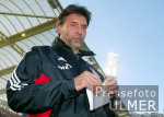 Fussball 1. Bundesliga: Leverkusen, Trainer HOERSTER