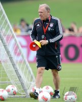 Fussball 1. Bundesliga 12/13: Trainingsauftakt FC Bayern Muenchen