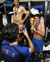 Fussball WM 2006  24  Stunden Finale  Jubel Italien Kabine