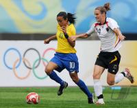 FUSSBALL  Olympia 2008   Vorrunde  Frauen   Deutschland - Brasilien
