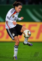 Fussball: International, Frauen Laenderspiel: Deutschland, OKOYINO DA BBABI am Ball