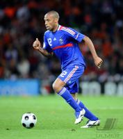 FUSSBALL EURO 2008: HERNRY (Frankreich), Einzelaktion