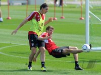 Fussball 1. Bundesliga 11/12: FC Bayern Muenchen Training in Doha