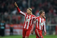 Fussball 1. Bundesliga : (v. li.) Bayern Jubel nach dem Tor zum 3:1 von Anatoliy Tymoshchuk mit Philipp Lahm