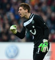 Fussball 1. Bundesliga, Saison 2011/2012: Torwart Ron Robert Zieler (Hannover 96)