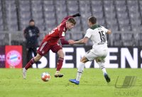 Fussball 1. Bundesliga Saison 21/22: FC Bayern Muenchen - Borussia Moenchengladbach