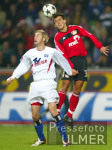 Fussball 1. Bundesliga: Leverkusen - HSV, Zweikampf