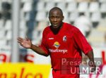 FUSSBALL  FC Bayern Muenchen Tobias Rau (FCB) am Ball
