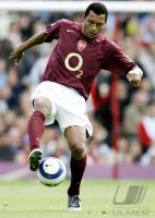 Fussball International: Arsenal, GILBERTO Einzelaktion am Ball
