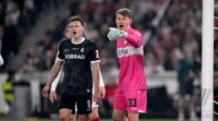 Fussball DFB Pokal  Halbfinale  2025/2026  23.04.2026VfB Stuttgart - SC Freiburg , ZWEIKAMPF, SPIELSZENE, AKTION, ACTION, DUELL, GESTIK, GESTIKULIEREND,