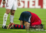 FUSSBALL CHL   FCB  - AC Mailand  Ballack (FCB) am Boden