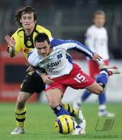 Fussball 1. Bundesliga: Dortmund - Hamburg, Zweikampf