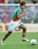 Fussball 1. Bundesliga: Bremen, KLOSE Einzelaktion am Ball