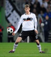 Fussball WM-Qualifikation: Deutschland, MERTESACKER Einzelaktion