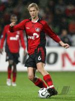 Fussball UEFA Pokal: Leverkusen, ROLFES Einzelaktion