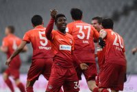 Fussball 2. BUNDESLIGA 14/15: JUBEL 1. FC Kaiserslautern