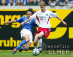 Fussball 1. Bundesliga: Schalke - Hamburg, Zweikampf