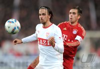 Fussball 1. Bundesliga :  Martin Harnik (li, VfB Stuttgart) gegen Philipp Lahm (FC Bayern Muenchen)