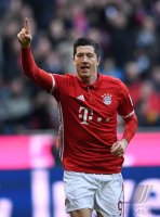 Fussball 1. Bundesliga Saison 16/17: FC Bayern Muenchen - VfL Wolfsburg