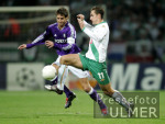 Fussball UCL, Bremen - Anderlecht, Zweikampf