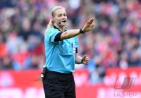 Fussball 1. Bundesliga Saison 19/20: FC Bayern Muenchen - FC Augsburg