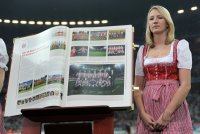Fussball CHL  Saison 2011/2012:  FC Bayern CHRONIK 111 Jahre